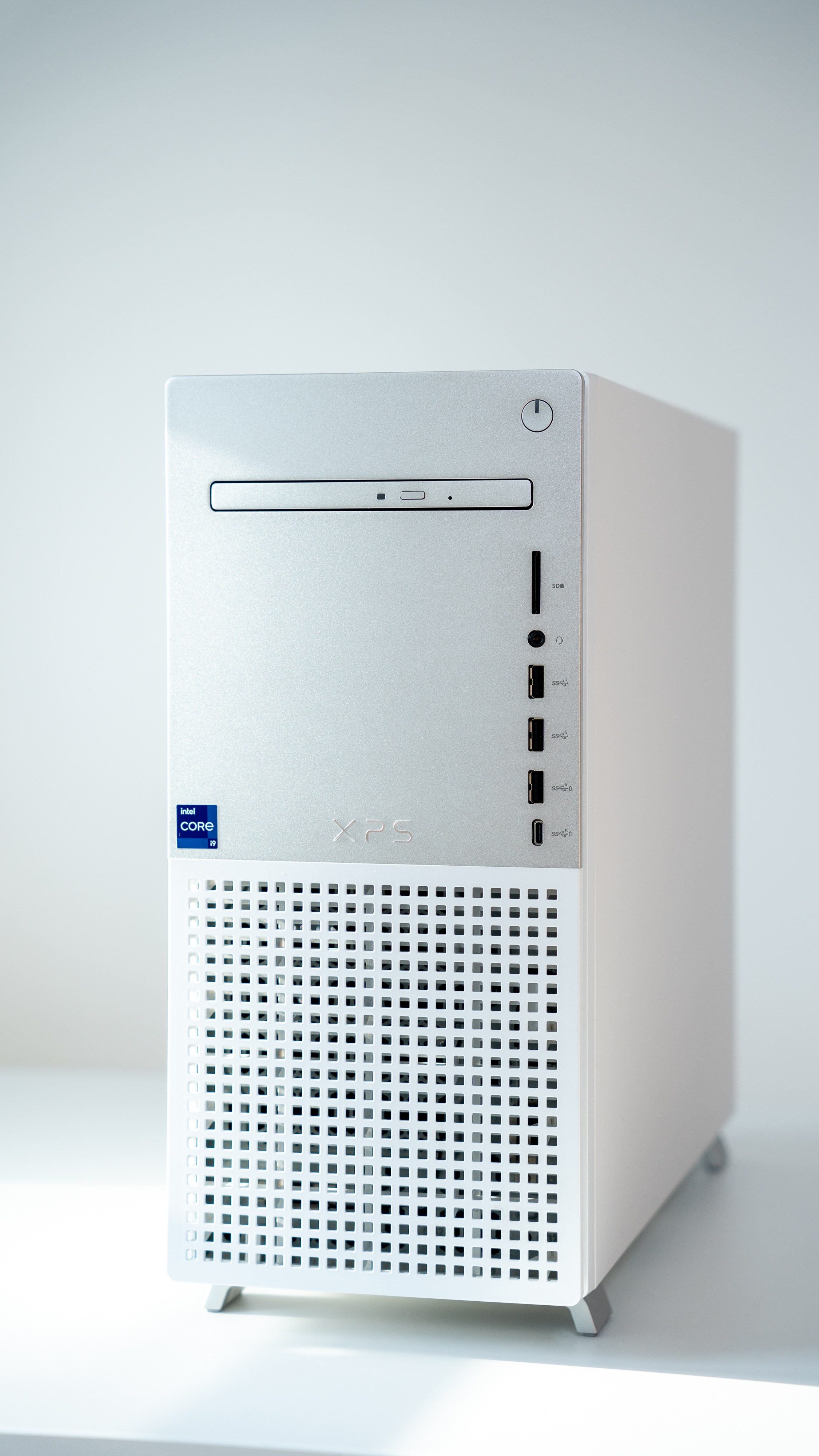 以后期设计师的角度看DELLXPS8950到底怎么样？