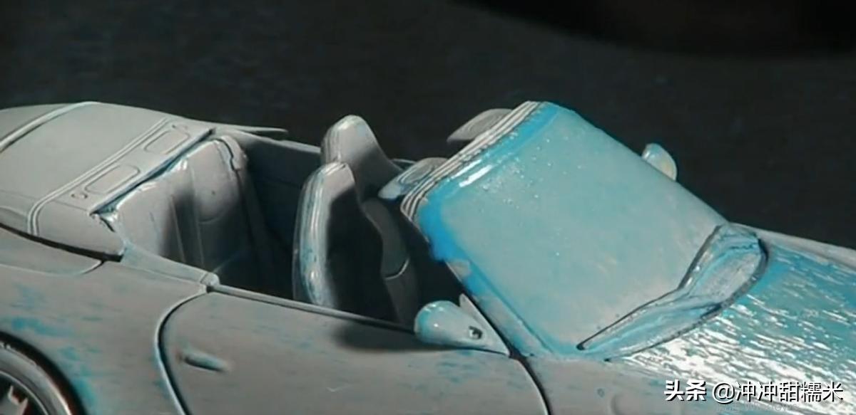 开敞篷车突然下雨怎么办,流言终结者雨天开敞篷车