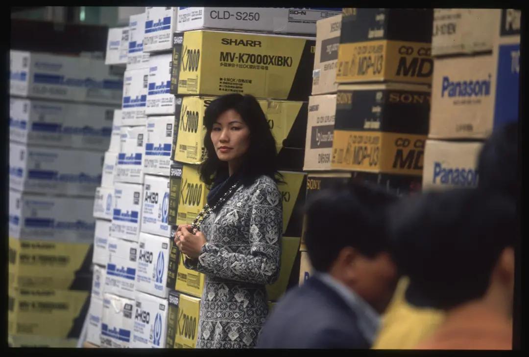 数码城店铺转让信息怎么写,线下电器店如何转型