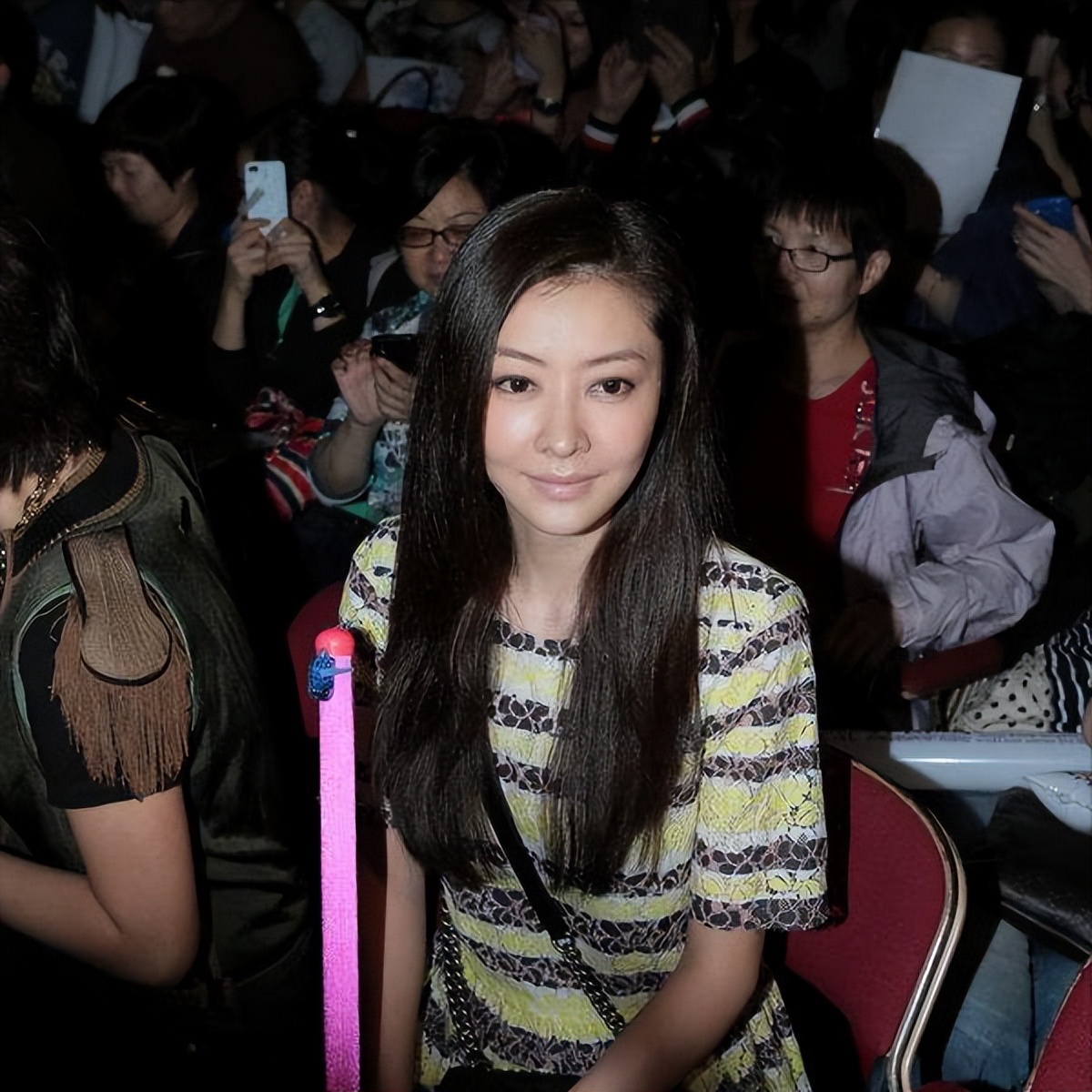 熊黛林拜金,熊黛林上位