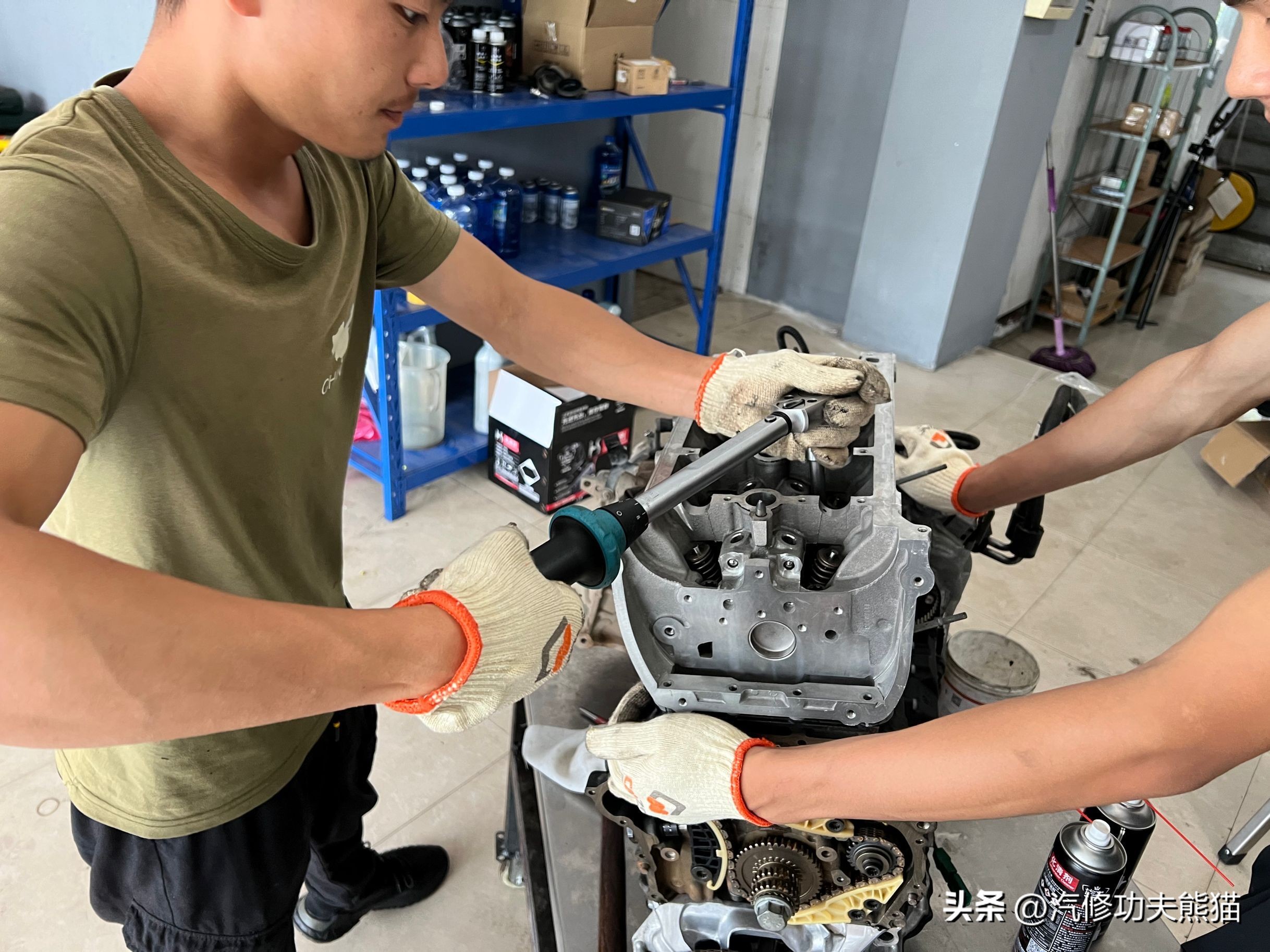 大众途观三百公里烧一升机油,途观3代发动机烧机油