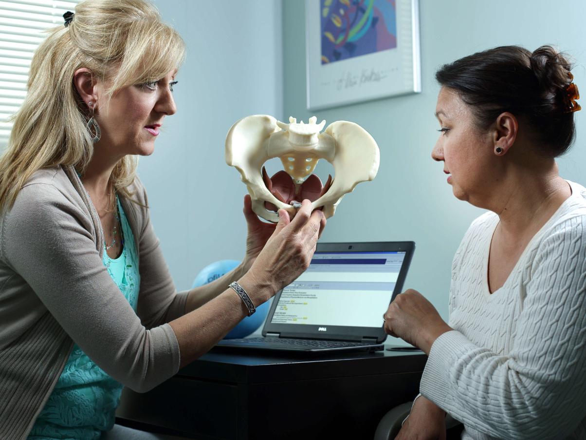 女性自己“动手”会怎样?“下面”真的会变黑吗?正确了解很关键