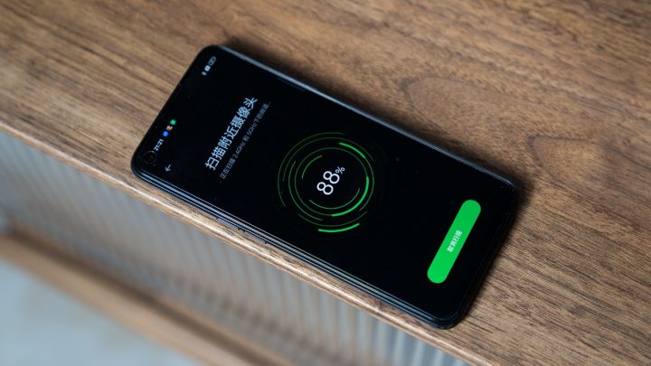 中端手机1500到2000之间,2000左右中端机性价比排行榜