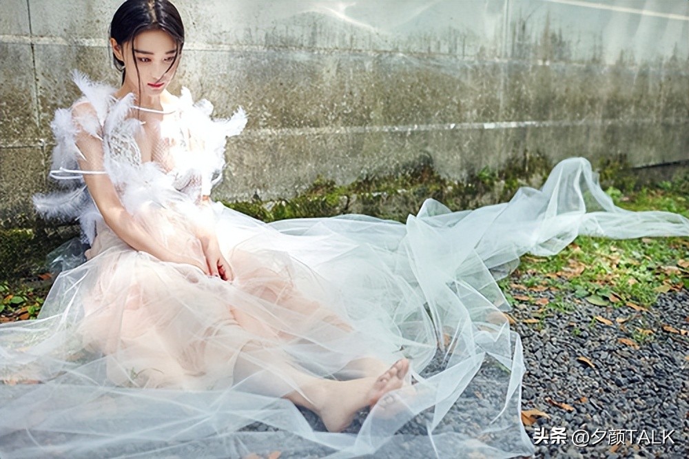 新兴起的网红“电子小猪”们，靠着恶心中国女孩每月狂赚60万！