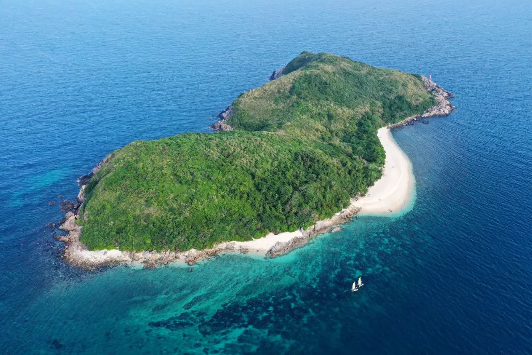 海南万宁深潜推荐,海南万宁潜水俱乐部