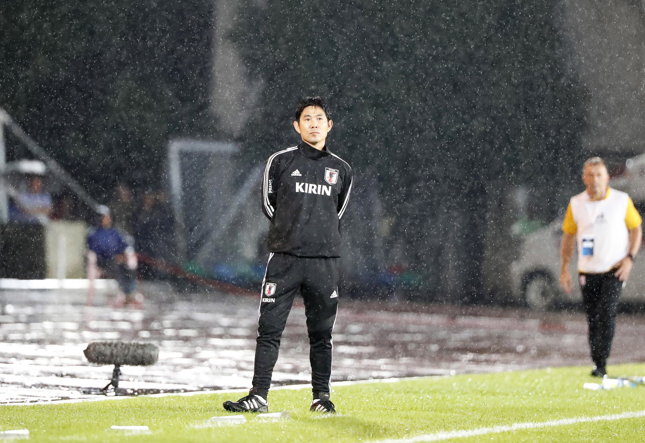 国足vs日本赛前李霄鹏发布会,国足vs日本比赛预测