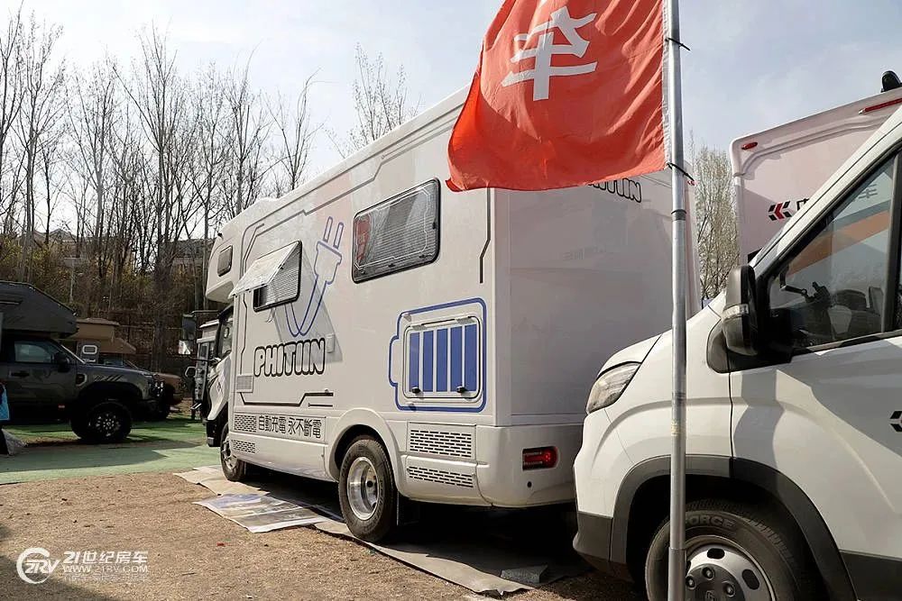 菲天房车混动一号配置,菲天一号混动轻卡房车