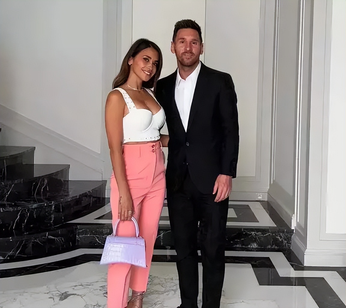 梅西感情史,梅西苏亚雷斯爱情故事