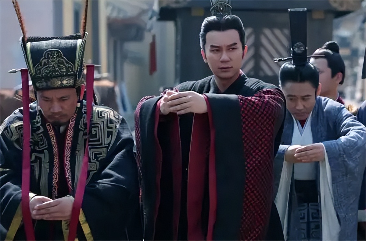 司马懿为何能胜过诸葛亮与曹操，毛主席评价很到位：他有3个优点