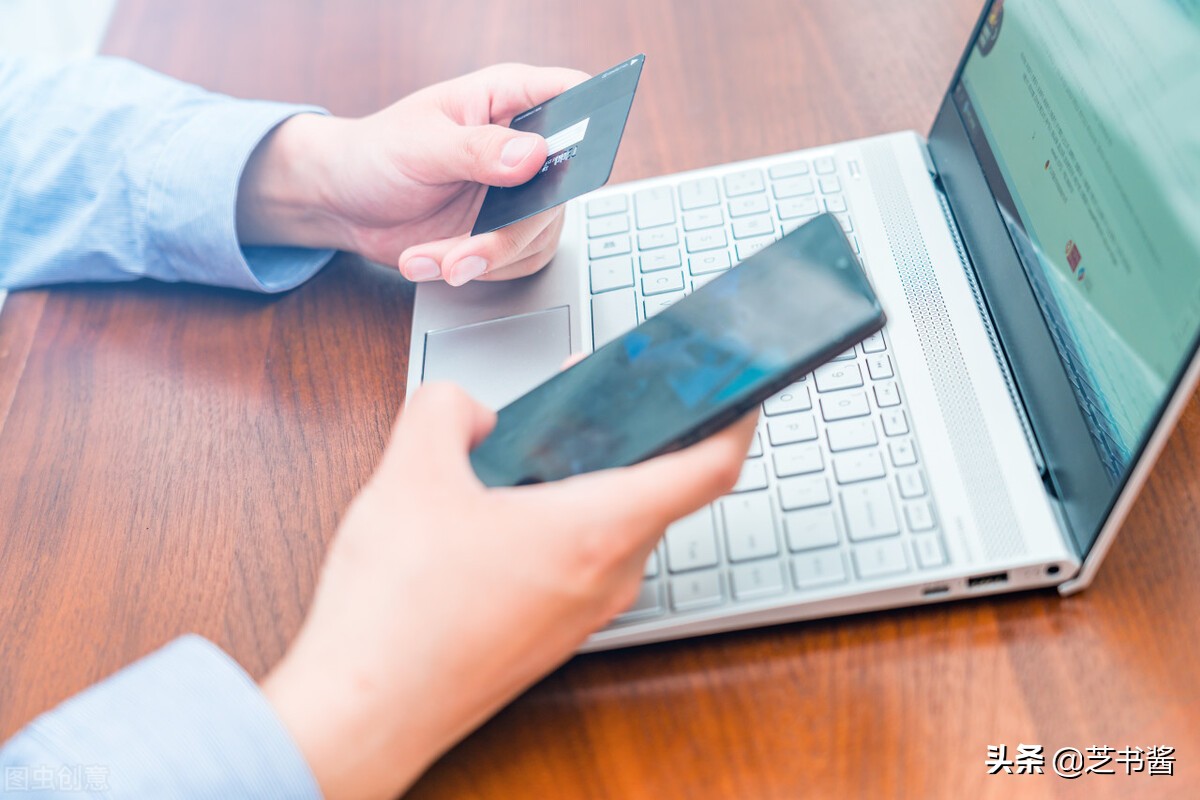 怎么才能甩掉自卑心理,两个方法帮你走出自卑