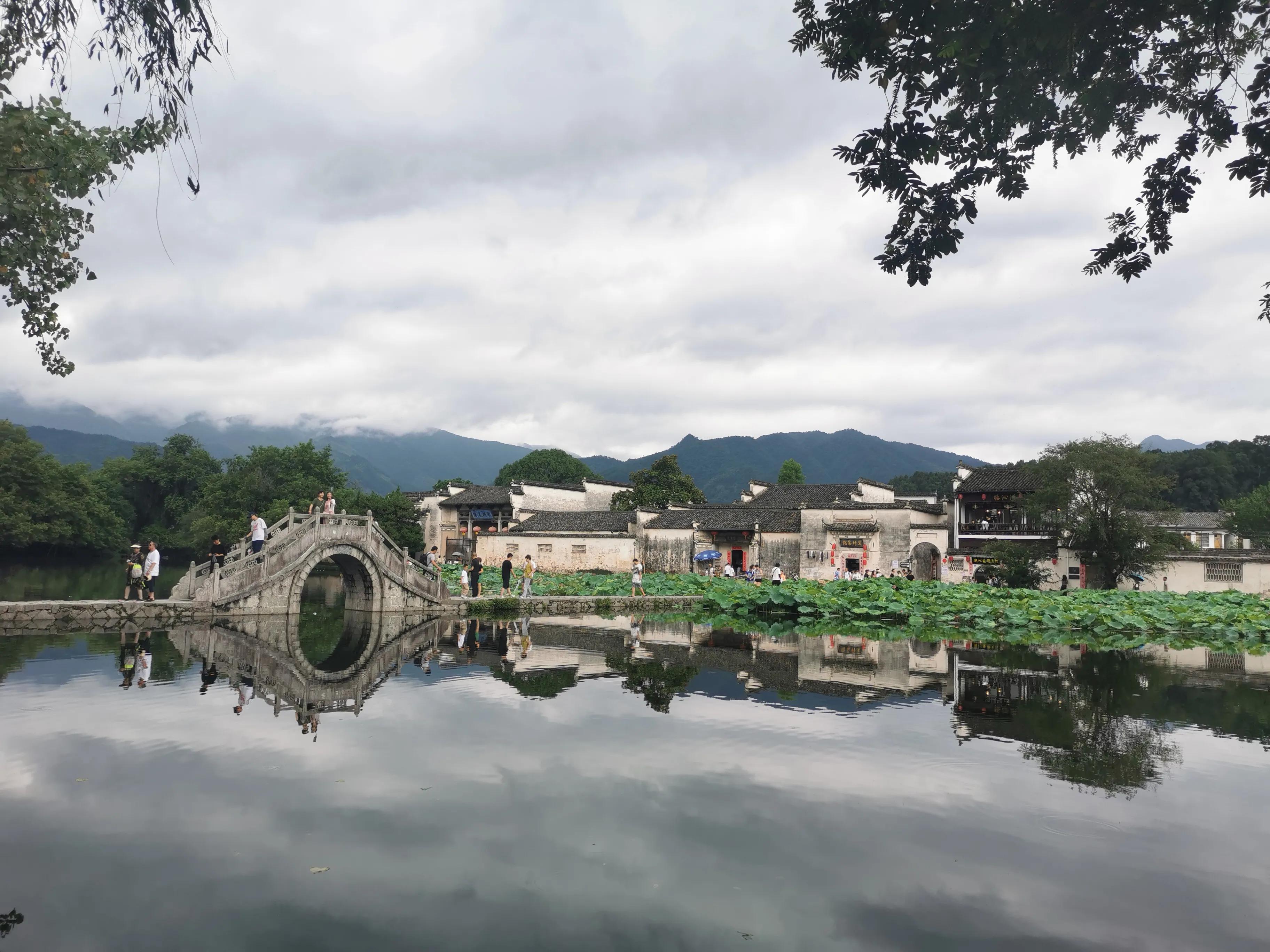 游黄山跟宏村的感受,游黄山的宏村要多长时间