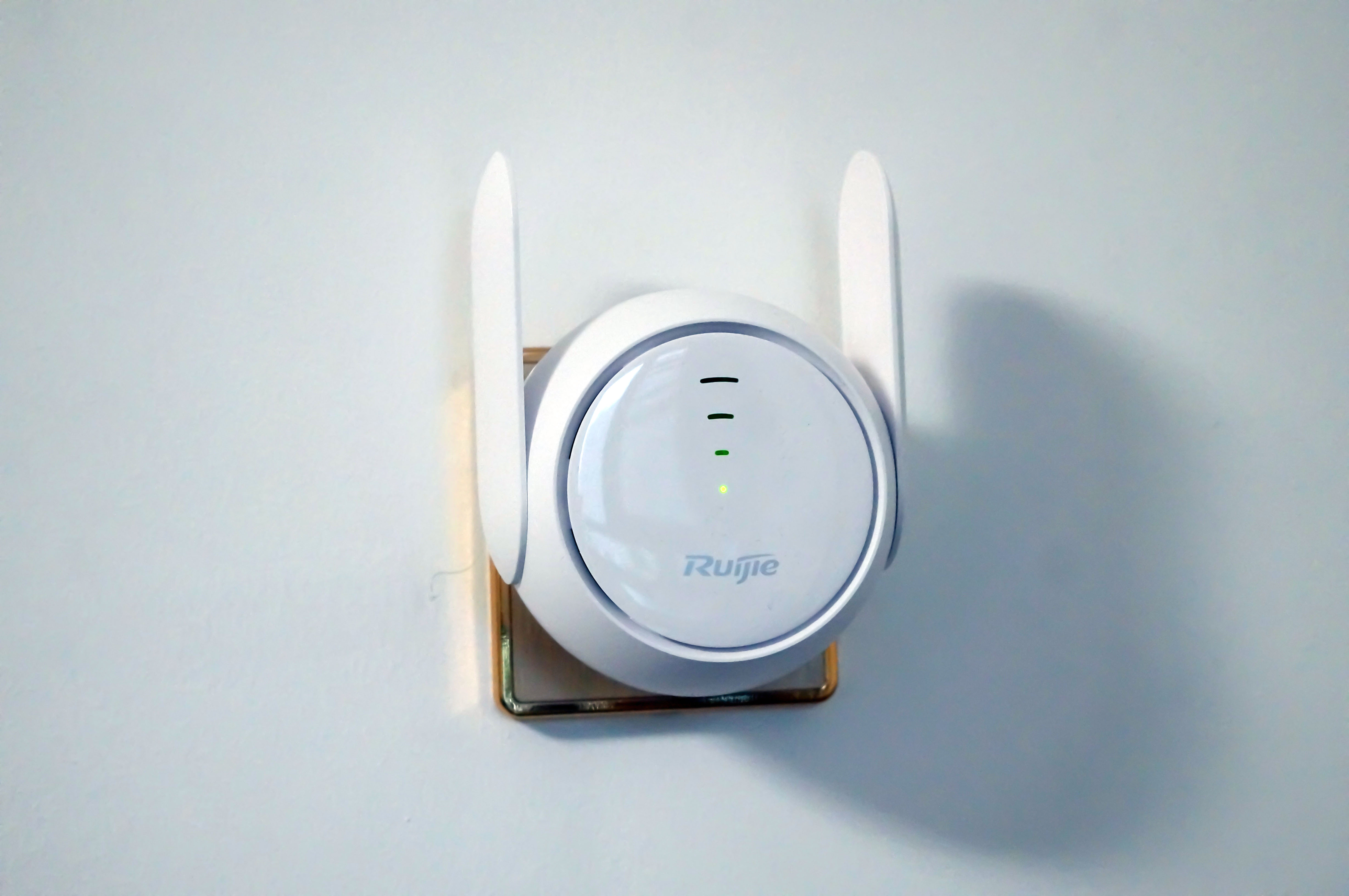 锐捷无线网络信号放大,锐捷无线信号放大器管用吗