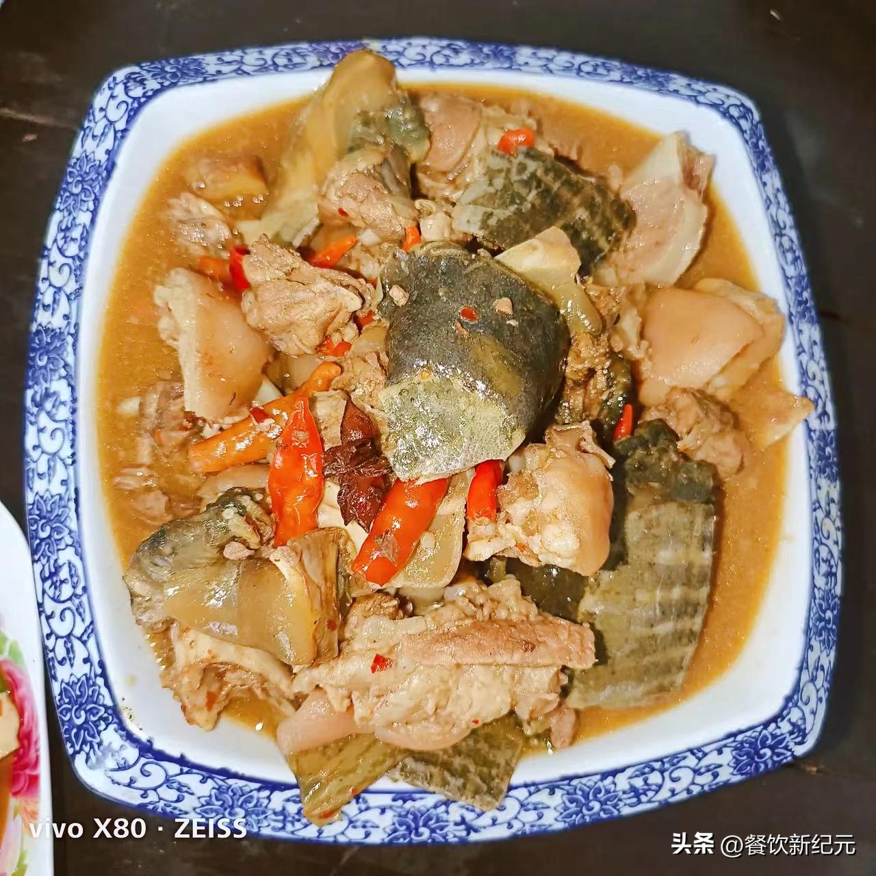 小伙给岳父5万彩礼,江西小伙去丈母娘家吃饭