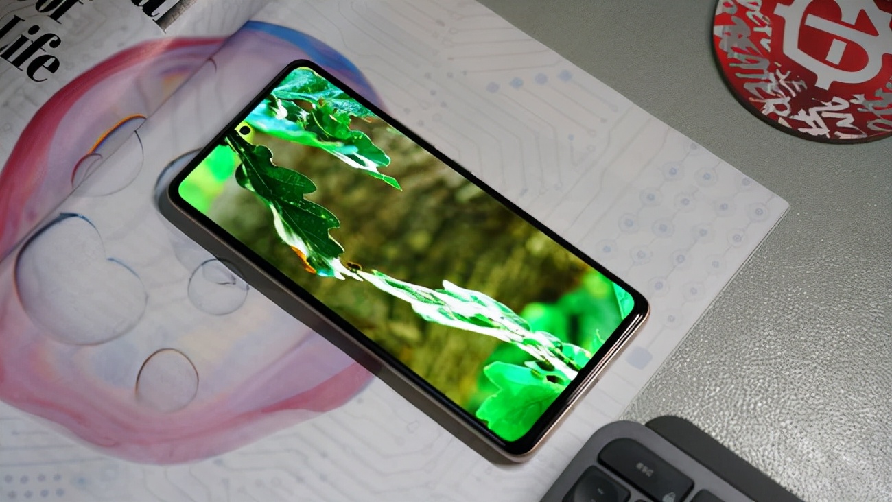 iqooneo5和iqooneo5s哪个好,iqooneo5s黑色上手体验