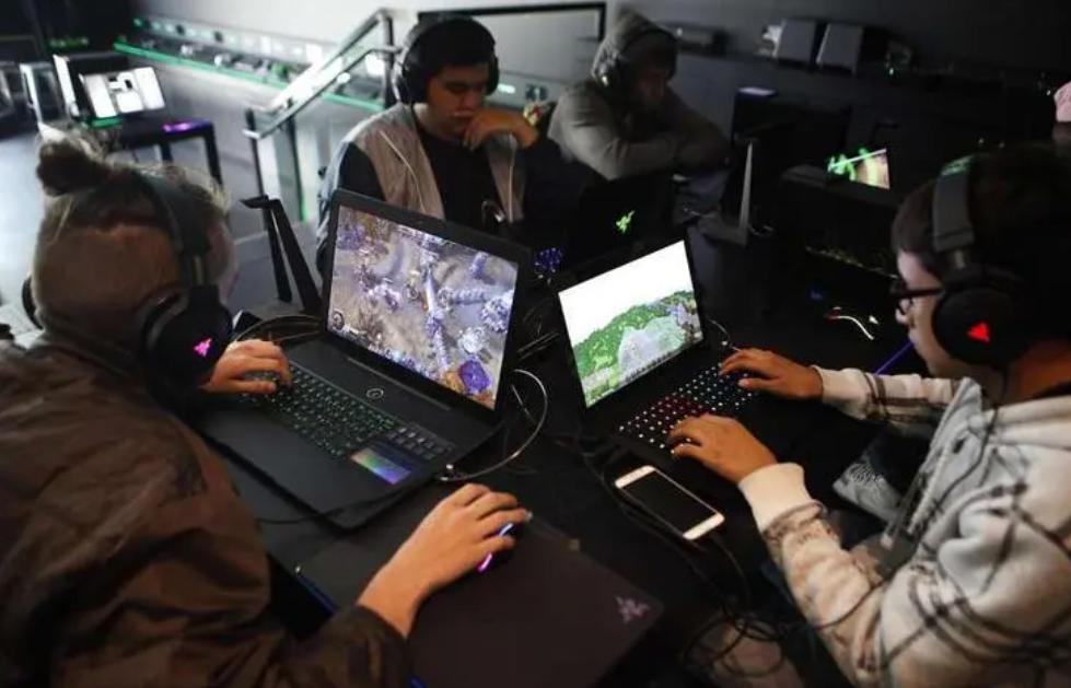 网络游戏外挂涉嫌多种违法,破特大非法经营网络游戏案