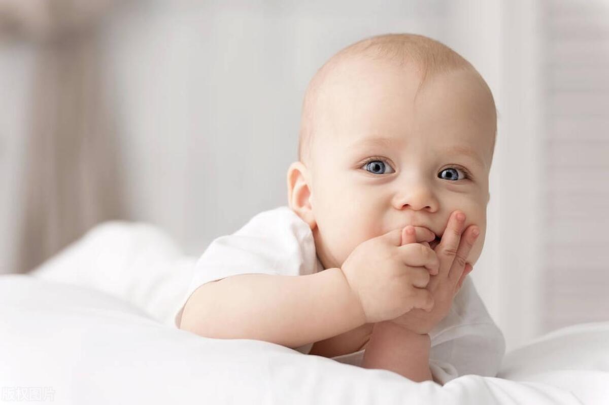 女孩肚子疼发现怀孕了,女孩肚子疼去医院发现怀孕