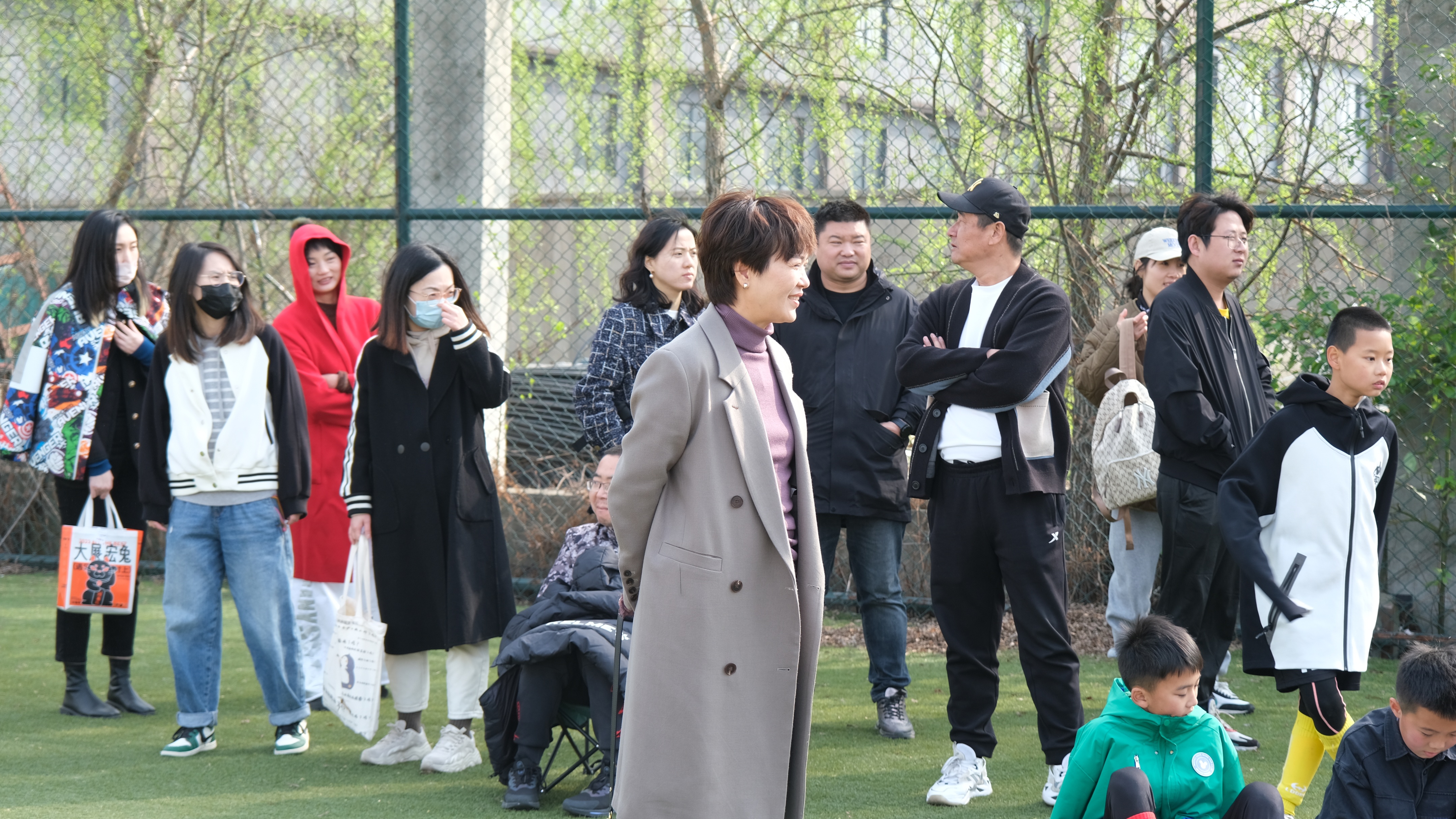 鍔╁姏浜氳繍瓒崇悆,鍔╁姏瓒崇悆灏戝勾閫愭ⅵ缁胯尩