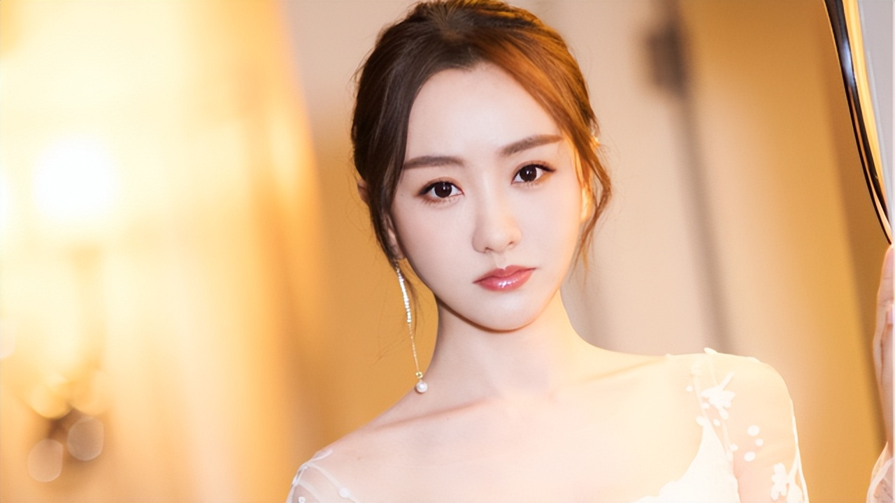 最减龄的唇形是哪一种,唇形好看的薄唇