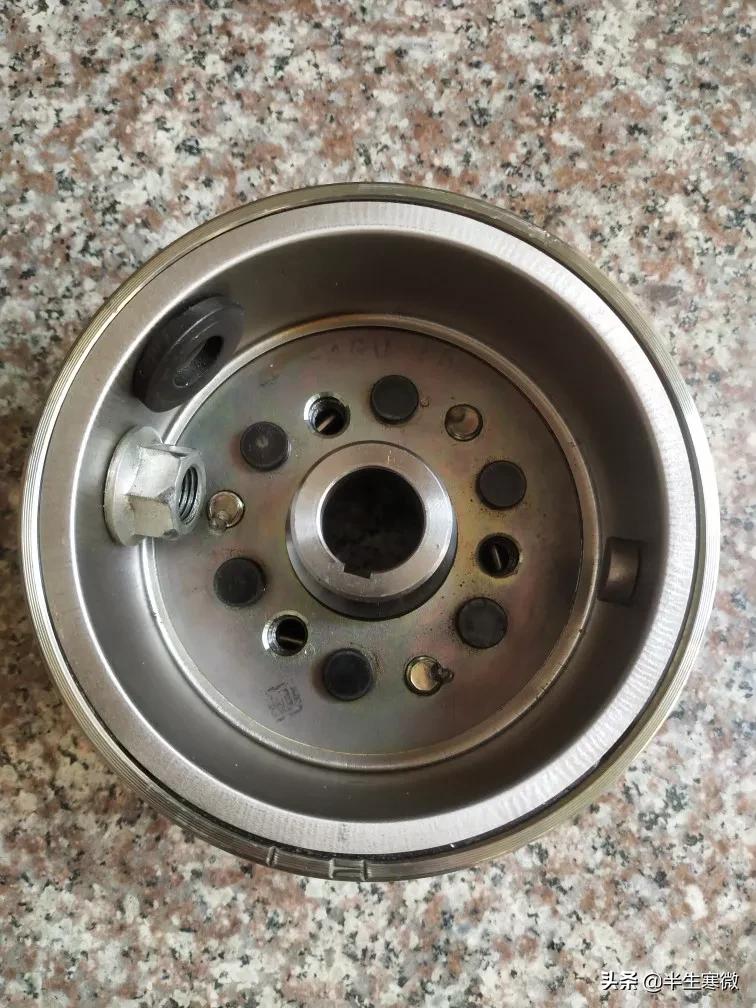 雅马哈劲豹150摩托车爬坡怎样,骑不坏的复古摩托车推荐