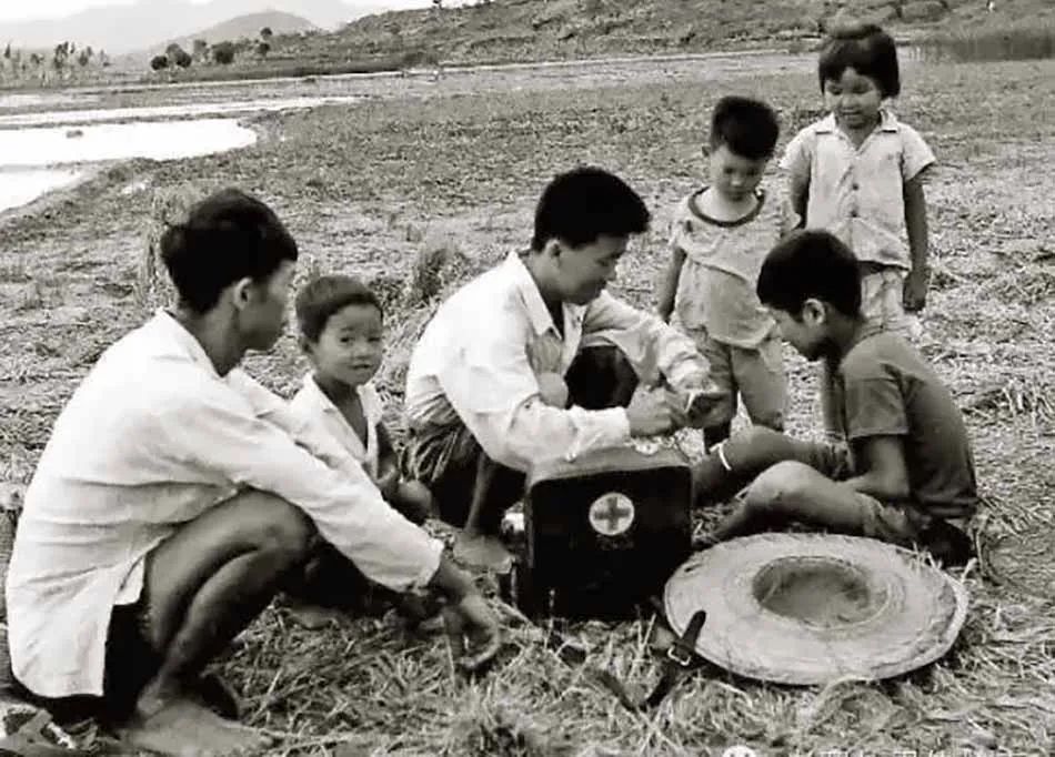 知青故事一一赤脚医生