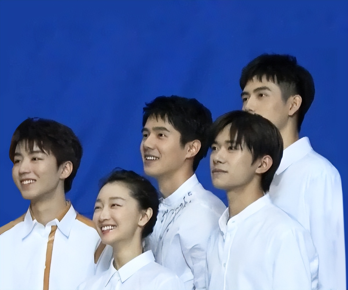 周冬雨刘昊然马思纯杜江,周冬雨井柏然罗晋