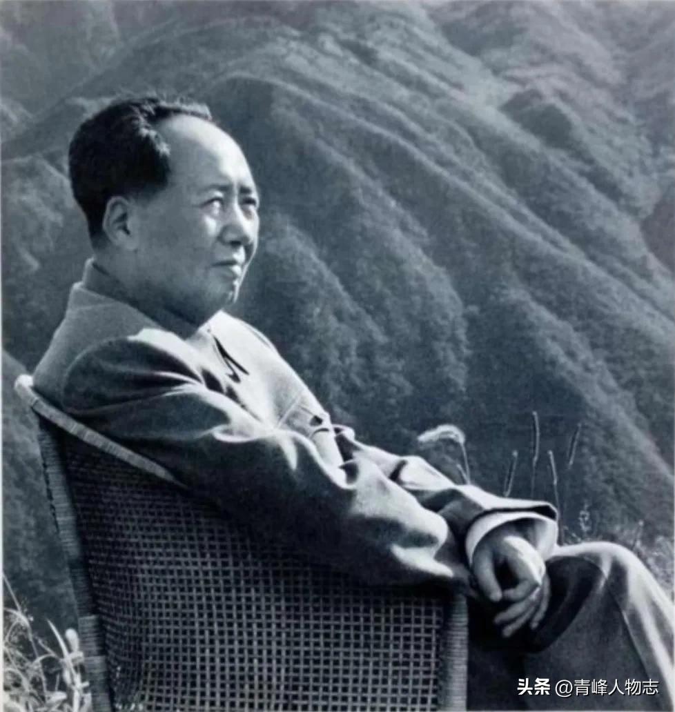 蒋介石对毛*东泽**，从骂声到内心敬佩，他经历了哪些心路历程？