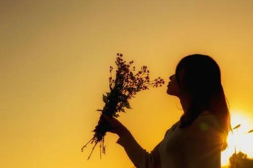 当爱情被欺骗了怎么办,当婚姻里出现了谎言和欺骗