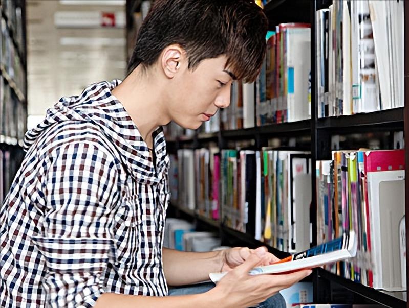 年轻人沉迷奶嘴乐,年轻人沉迷游戏危害