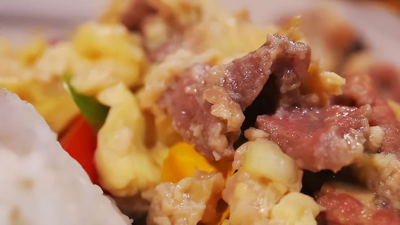 适量吃脂肪类食物可预防老年痴呆,七种推荐食品预防老年痴呆