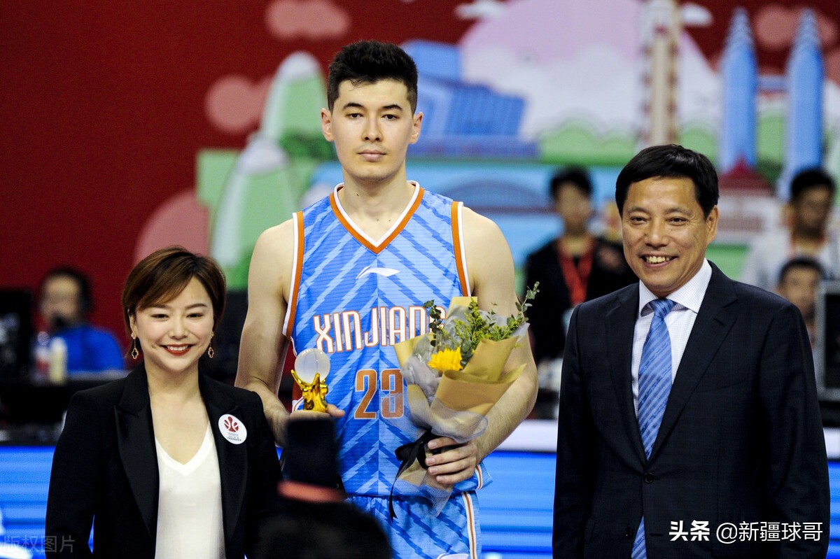 *疆新**是体育大省，应承接足球、篮球和冰雪运动普及推广，培育人才