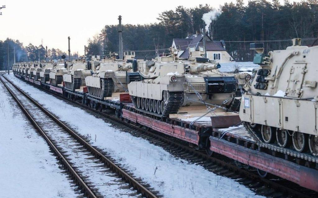 挺乌标语挂到北京街头，中方要求各国使馆撤下海报，遵守中国法律