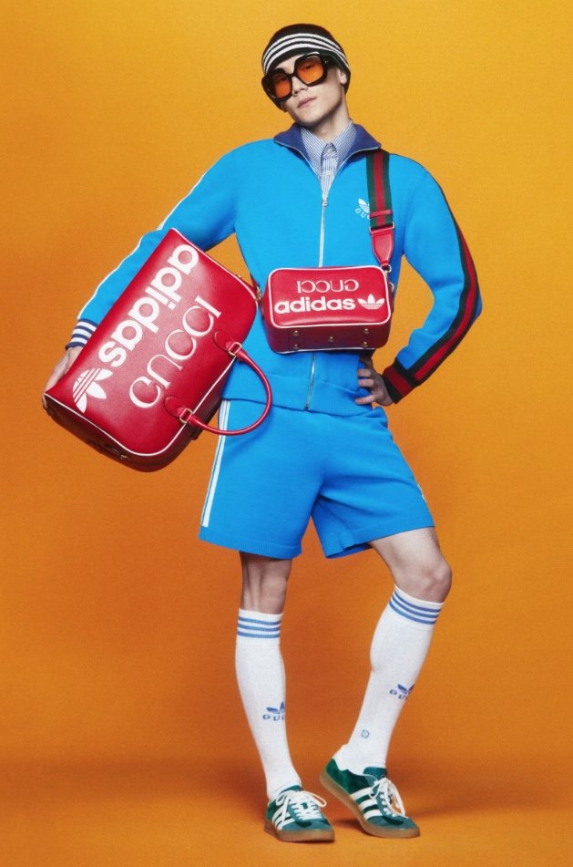 阿迪达斯古驰联名雨伞测试,adidasgucci联名雨伞