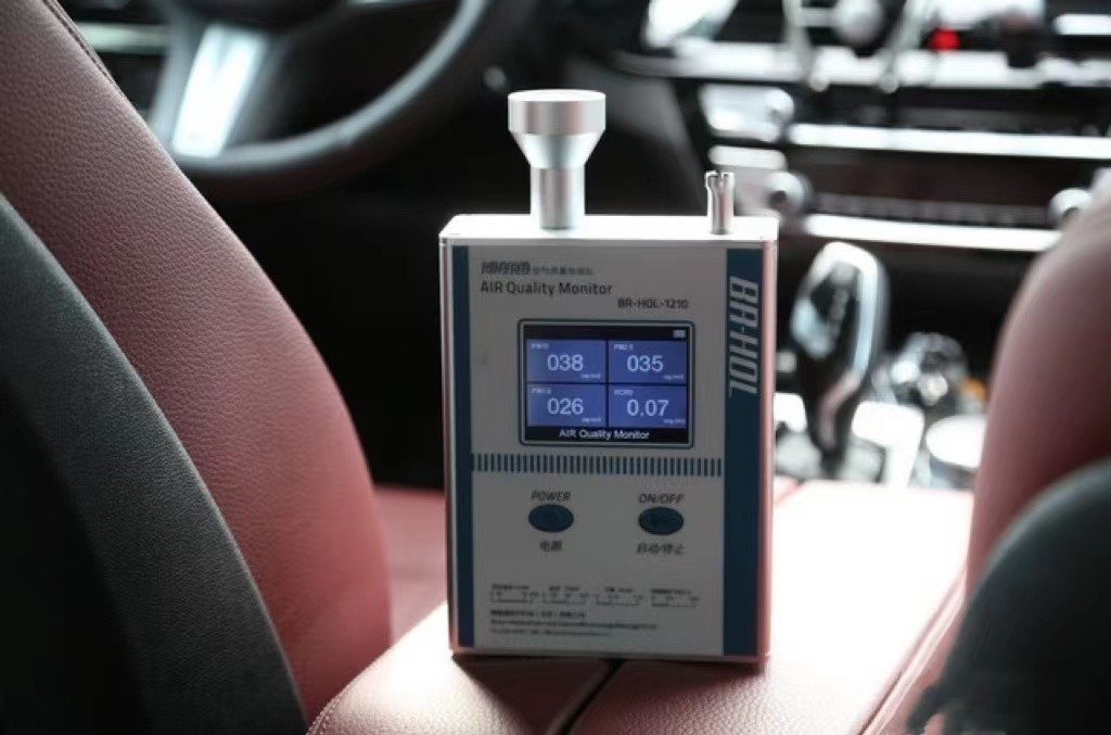 车漆在太阳下暴晒会脱落吗,车在太阳下暴晒会不会爆漆