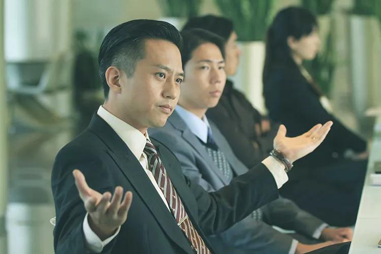 宸ヤ綔7骞翠负鍏徃璧氫簡8涓嚎,宸ヨ祫6000璧氫竴鍗冧竾