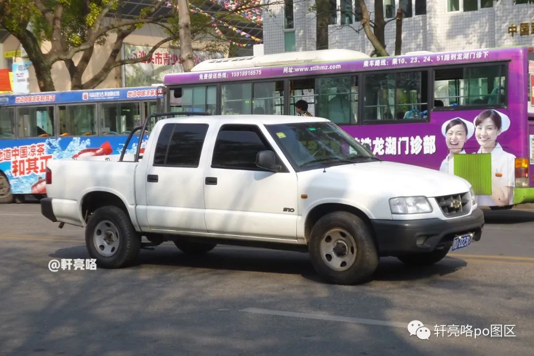 金杯雪佛兰开拓者车图片,雪佛兰开拓者什么车型