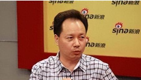 事实证明，为了钱选择当“裸模”的汤加丽，已经走上了另一条路