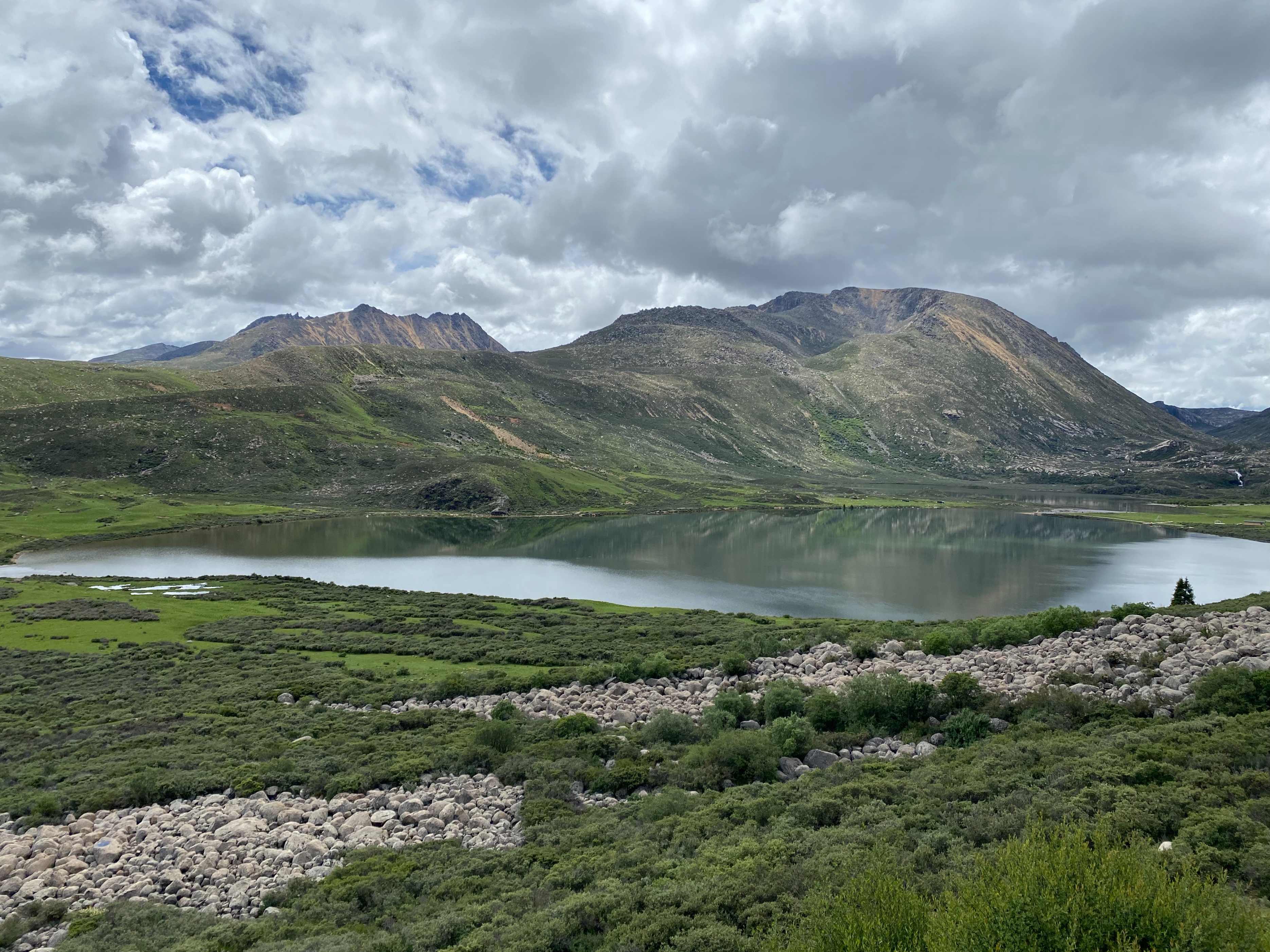 理塘格聂神山怎么走,理塘格聂神山故事