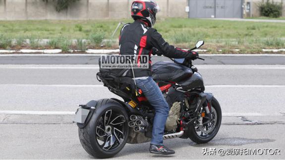 rc390璺熸潨鍗¤开v4,ktmrc390鍜屾潨鍗¤开