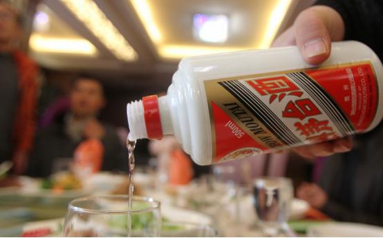 飞天茅台为啥明码标价,飞天茅台国内和国外价格