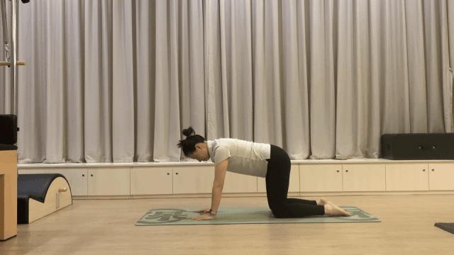 女生例假腰疼是什么原因引起的,女生例假期间腰痛怎么缓解