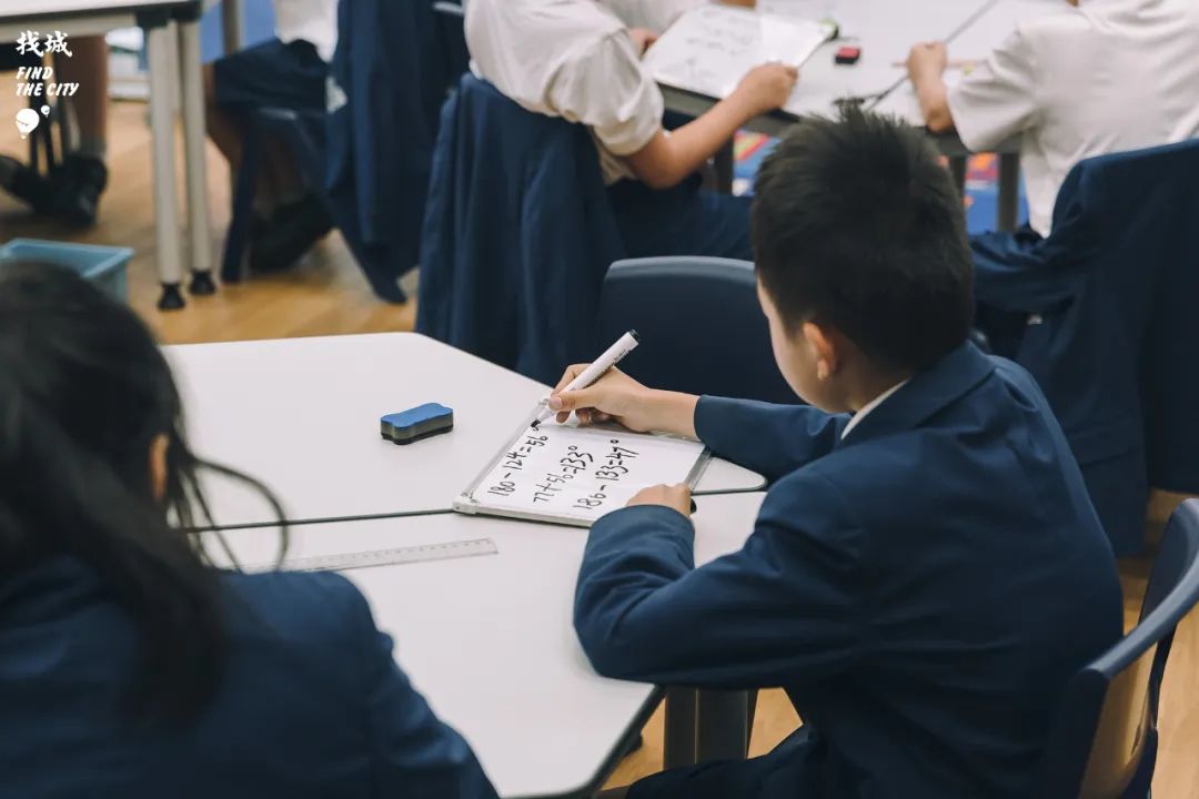 哈利·波特霍格沃茨存在吗,哈利波特中的霍格沃茨在哪里