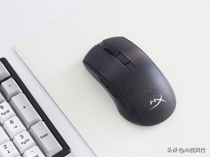 2022公认手感最好的无线游戏鼠标,极度未知旋火鼠标测评
