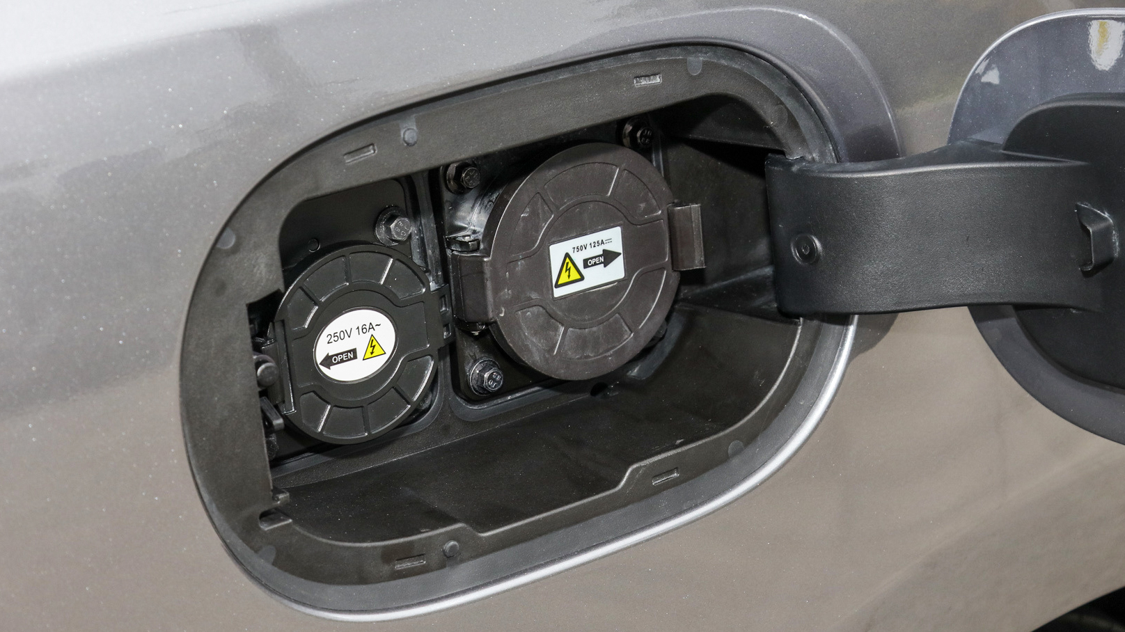 比亚迪与长城哪个好,比亚迪dmi和长城混动哪个好