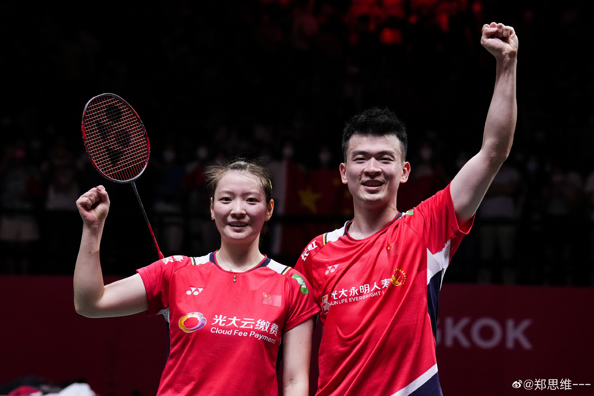 国羽世界冠军晒全家福,国羽世界冠军夫妇