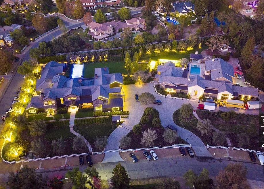 卡戴珊家族每个女儿的恋爱史,卡戴珊家族回忆大姐的婚姻