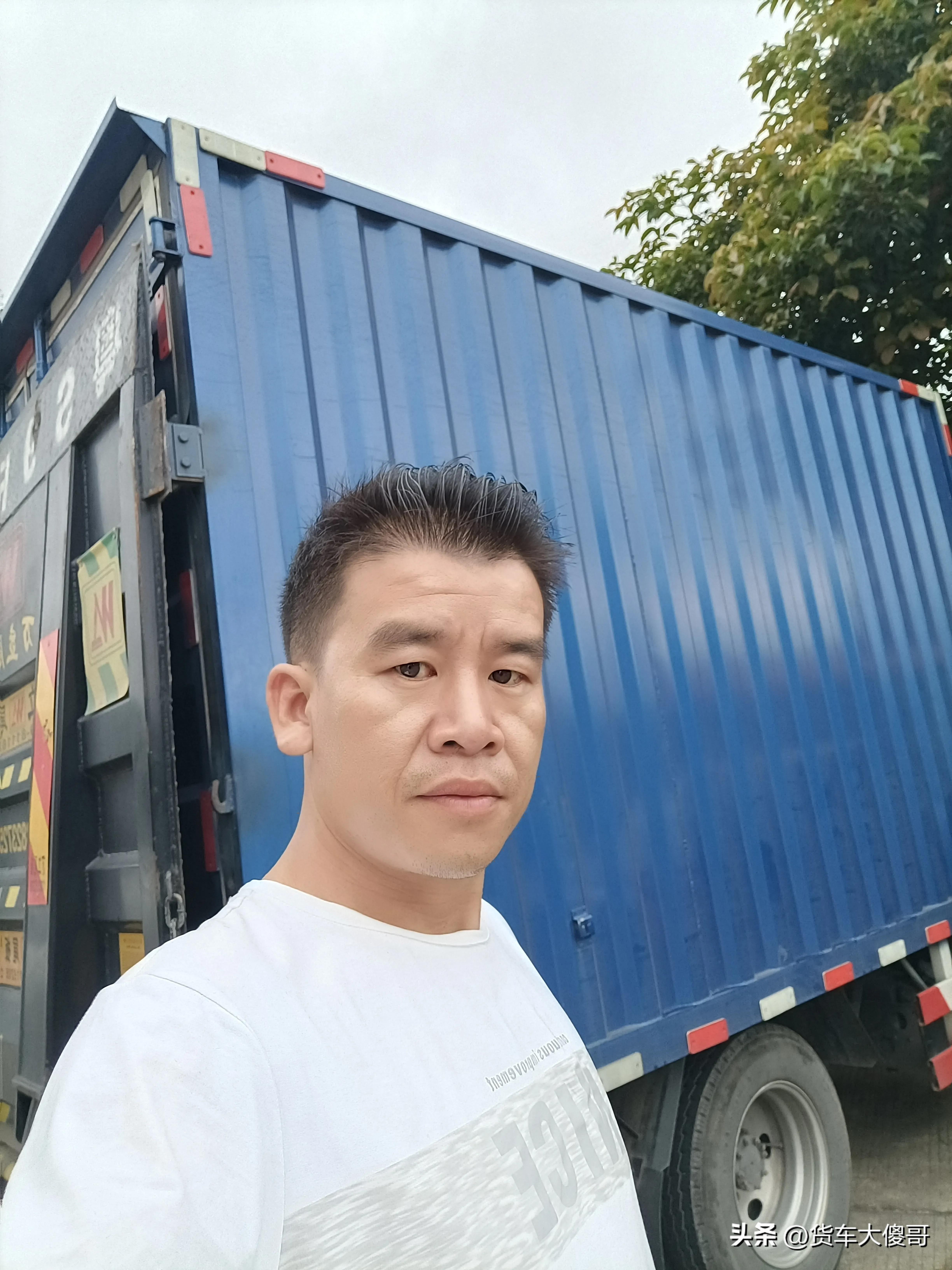 跑货运赚钱还是上班赚钱,跑货运到底什么车型赚钱