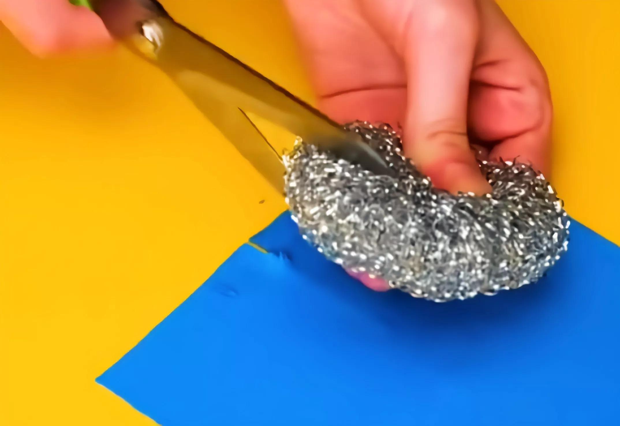 生活小妙招502配小苏打,不用胶水只用小苏打牙膏做起泡胶