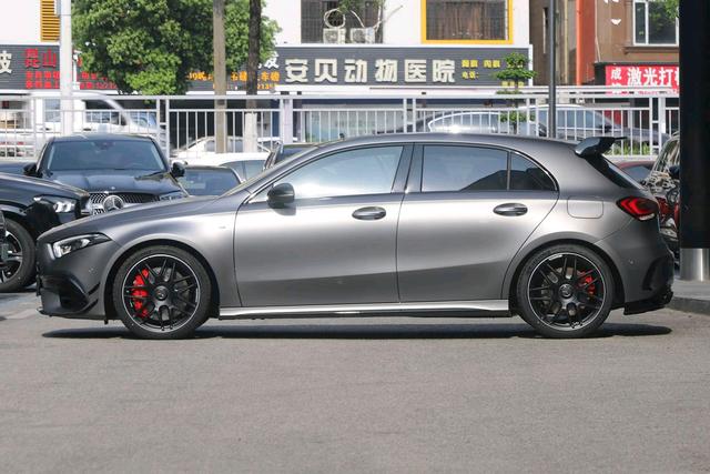 奔驰也“低调”？新款A45申报，百公里加速3.9秒，这款2.0T不一般