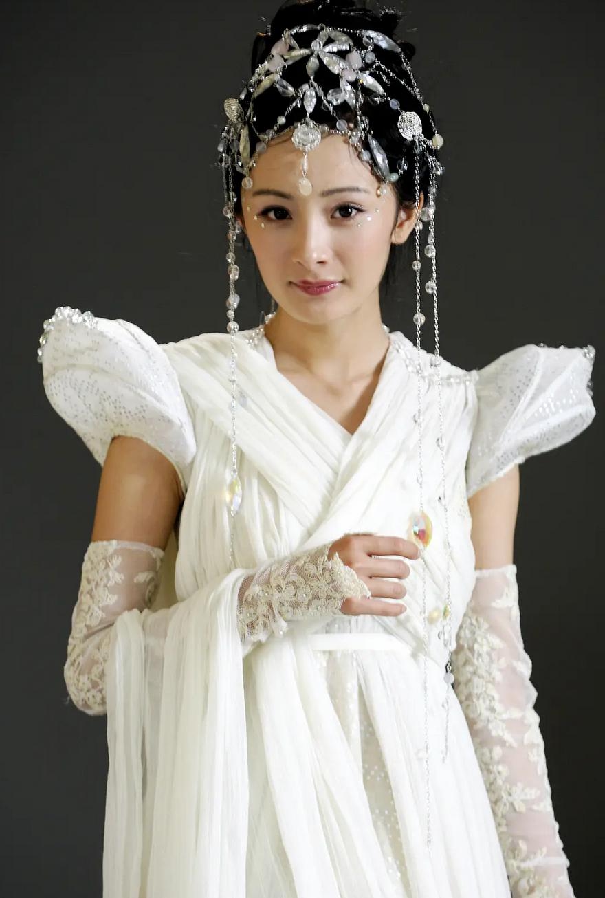 杨幂在日本多受欢迎,杨幂在日本的经历