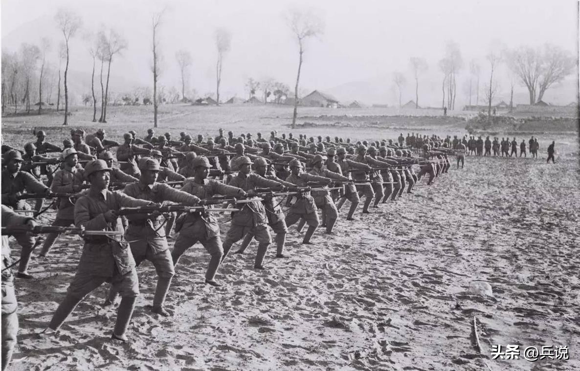 我军指导员改造起义部队，差点被杀，曾泽生道歉：实在对不住